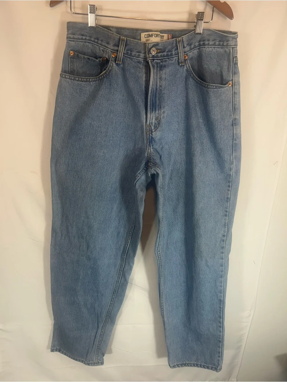 Levi's Comfort Fit Light Wash Jeans